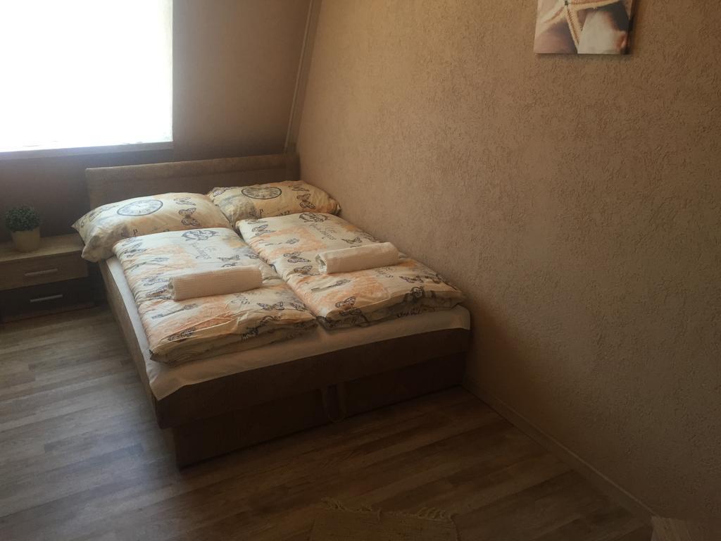 Belvarosi Deluxe Apartman Бая Экстерьер фото
